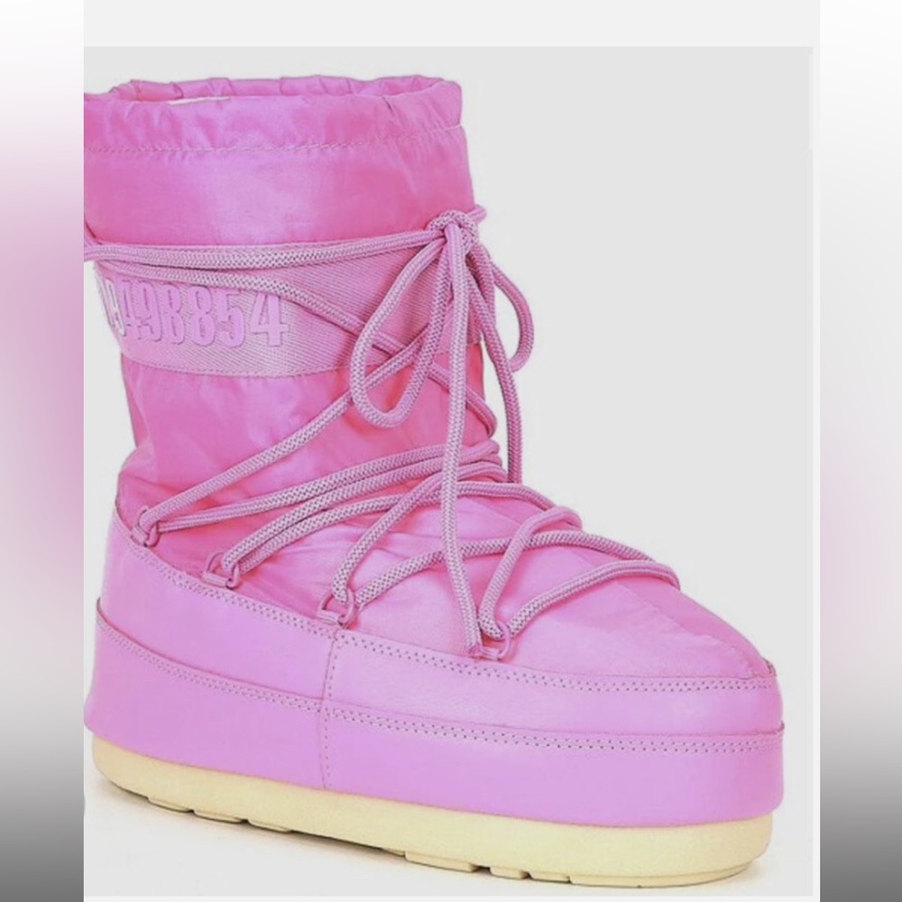 Steve Madden Vibrant Pink Winter Boots